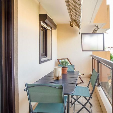Apartment Saint James-13 By Interhome لو لا فاندو المظهر الخارجي الصورة