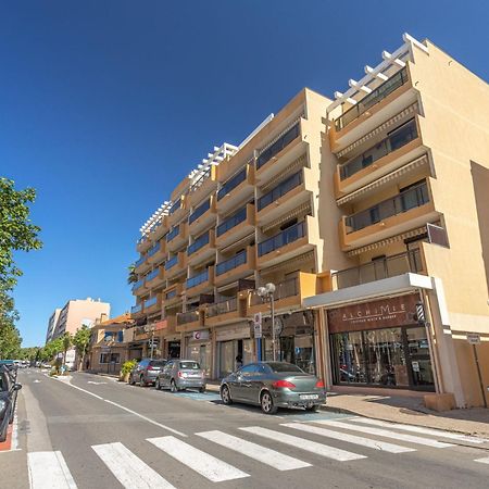 Apartment Saint James-13 By Interhome لو لا فاندو المظهر الخارجي الصورة